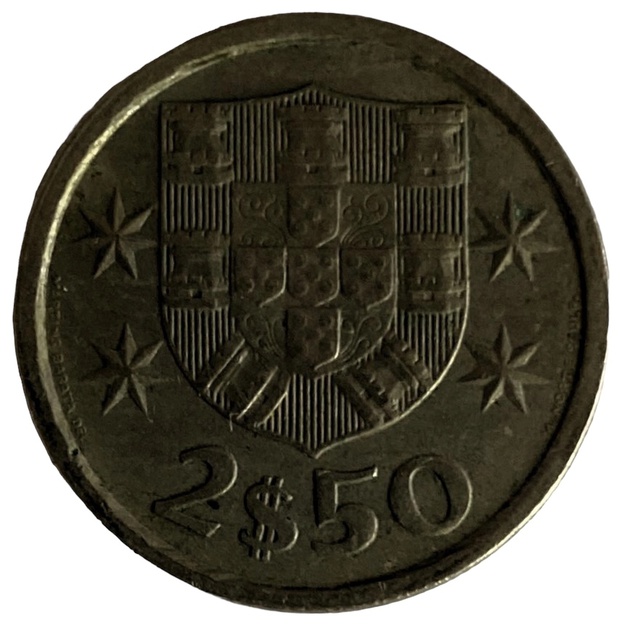 Иностранная монета 2,5 доллара Португалия 1976 год