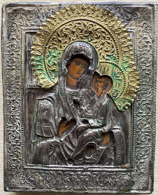 Антикварная Старинная Икона в латунном кованом окладе Тихвинская Пресвятая Богородица 19 век
