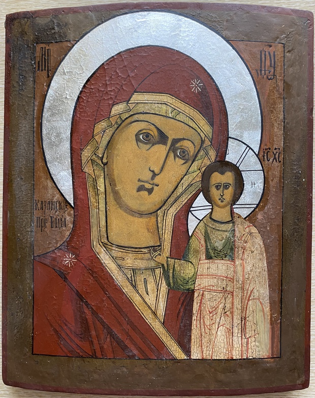 Антикварная старинная икона Казанская Пресвятая Богородица 19 век нимб серебро