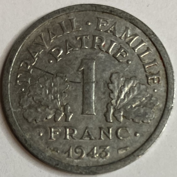 Иностранная монета 1 Франк секира Франция 1943 год