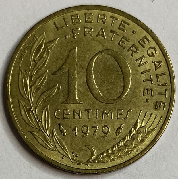 Иностранная монета 10 сантимов Франция 1979 год