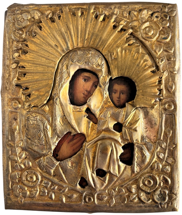 Икона Иверская Богородица в латунном окладе 19 век Икона Иверская Богородица в латунном окладе 19 век