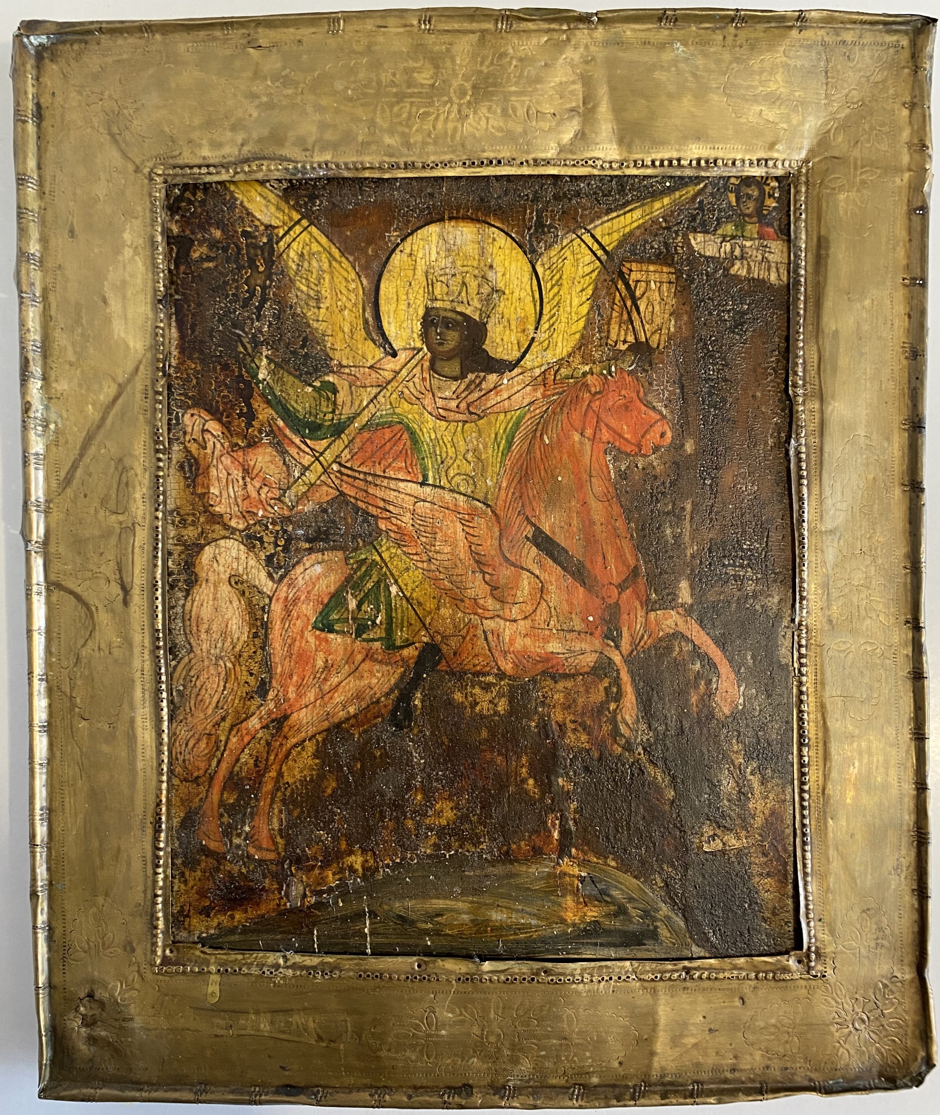 Старинная икона архистратиг Михаил в басмяном открытом окладе 19 век