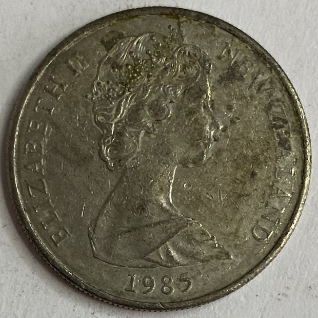 Иностранная монета 10 центов Новая Зеландия 1985 год
