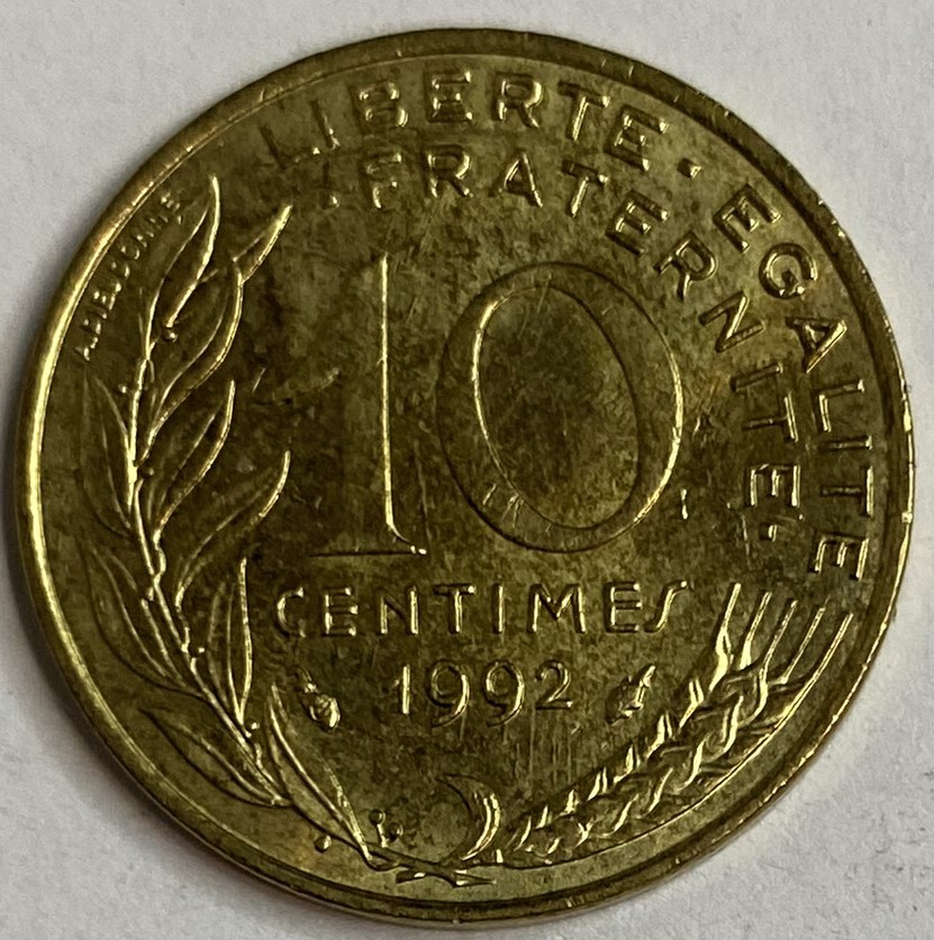 Иностранная монета 10 сантимов Франция 1992 год