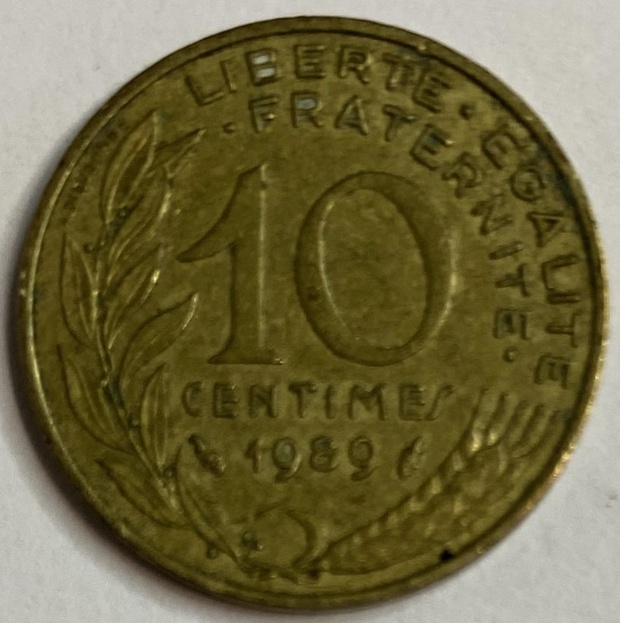 Иностранная монета 10 сантимов Франция 1989 год