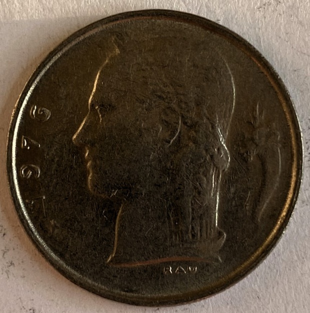 Иностранная монета 1 франк 1976 год Бельгия
