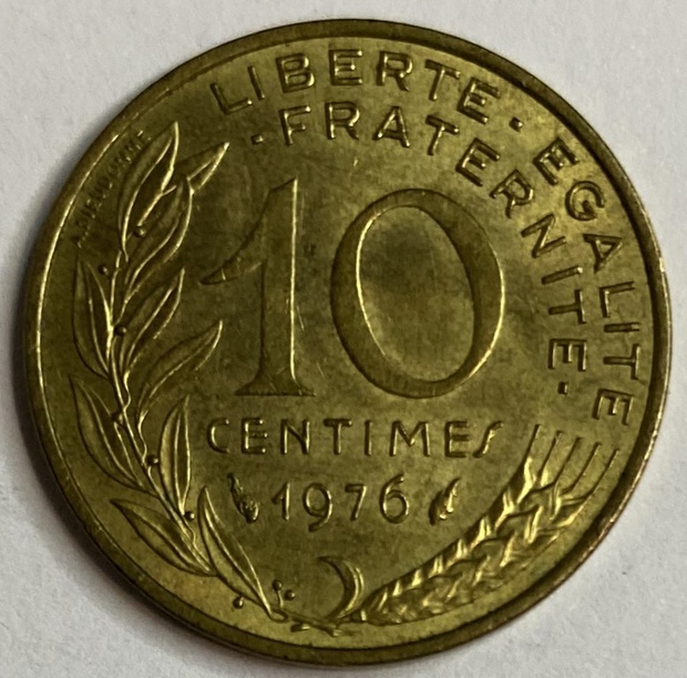Иностранная монета 10 сантимов Франция 1976 год