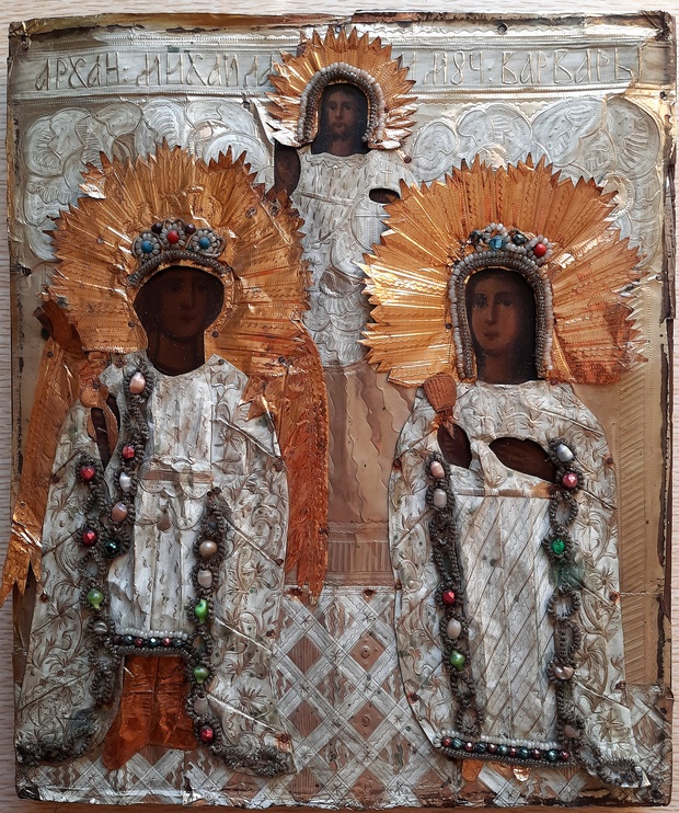 Антикварная старинная икона Святая Варвара и Святой Архангел Михаил в предстоянии Христу 19 век