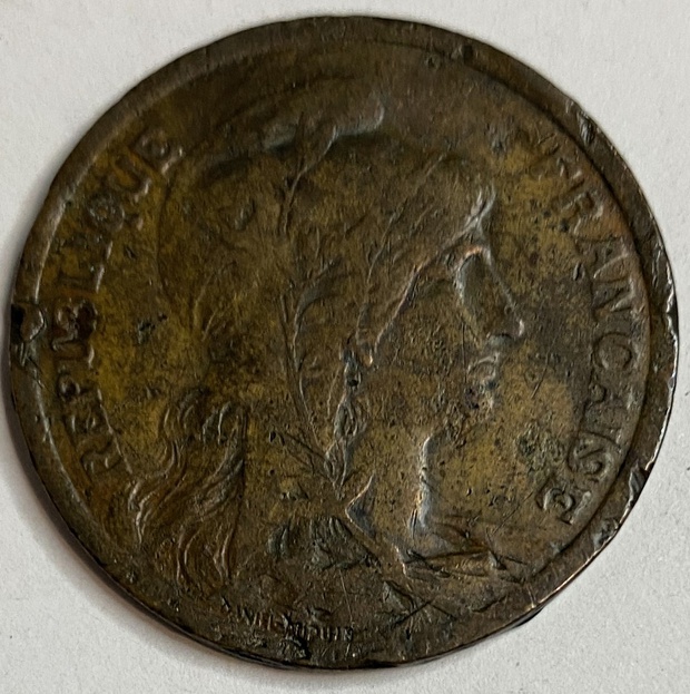 Иностранная монета 10 сантимов Франция 1916 год